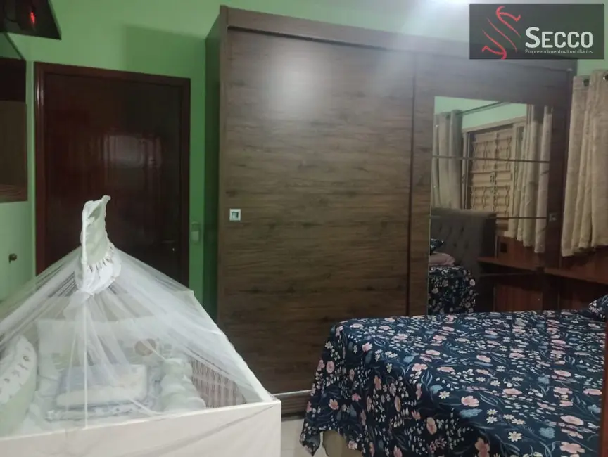 Foto 4 de Casa com 2 quartos à venda, 1050m2 em Botucatu - SP