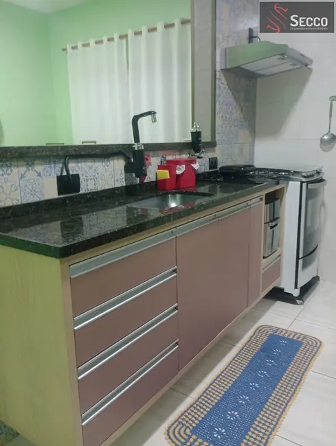 Foto 3 de Casa com 2 quartos à venda, 1050m2 em Botucatu - SP