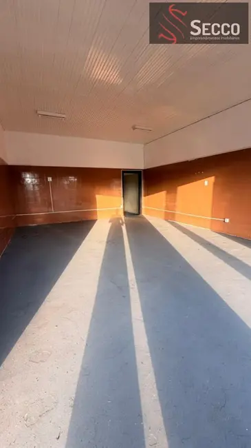 Foto 2 de Loja para alugar, 1050m2 em Botucatu - SP