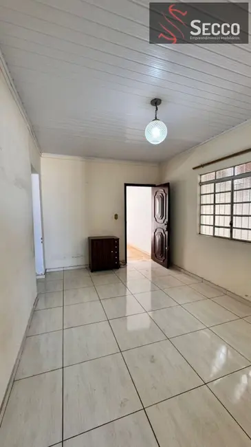 Foto 2 de Casa com 3 quartos à venda, 1050m2 em Jardim Paraíso, Botucatu - SP