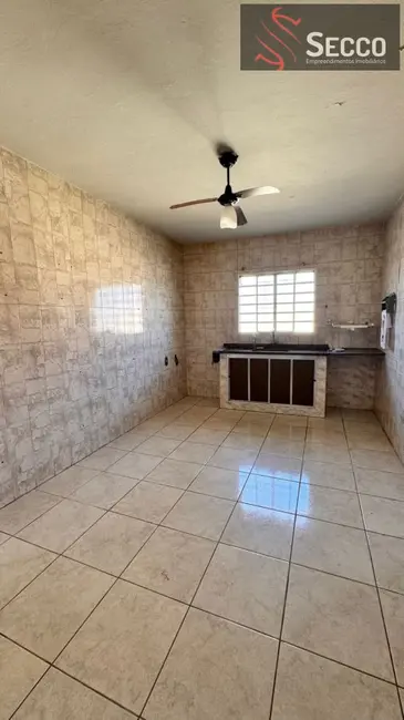 Foto 3 de Casa com 3 quartos à venda, 1050m2 em Jardim Paraíso, Botucatu - SP