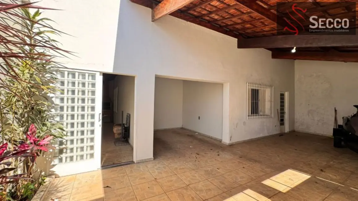 Foto 1 de Casa com 3 quartos à venda, 1050m2 em Jardim Paraíso, Botucatu - SP