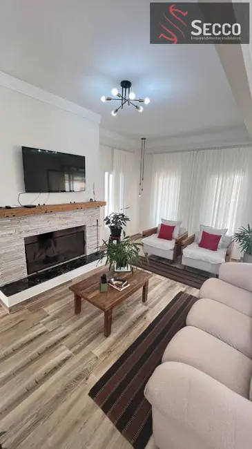 Foto 1 de Casa com 3 quartos à venda, 1050m2 em Pardinho - SP