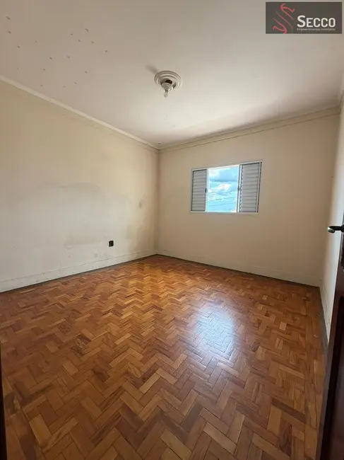 Foto 5 de Sobrado com 2 quartos para alugar, 250m2 em Vila dos Lavradores, Botucatu - SP