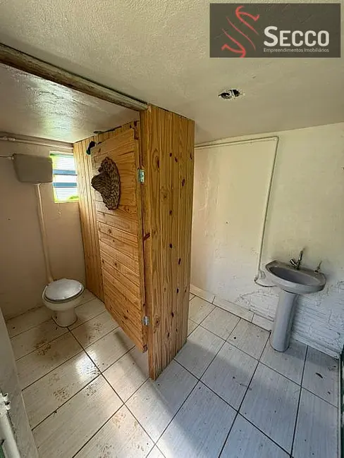 Foto 1 de Casa com 2 quartos à venda, 600m2 em Botucatu - SP