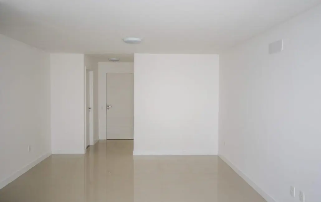 Apartamento com 2 quartos à venda, 85m2 em Rio De Janeiro - RJ - imagem 8 Foto 8 de Apartamento com 2 quartos à venda, 85m2 em Rio De Janeiro - RJ