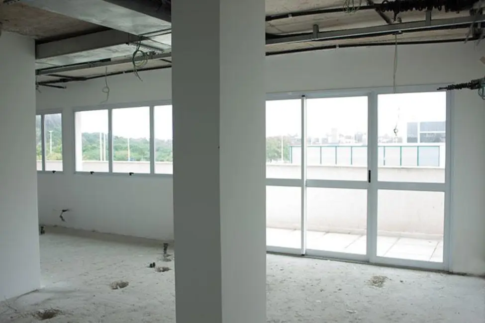 Sala Comercial à venda, 401m2 em Rio De Janeiro - RJ - imagem 5 Foto 5 de Sala Comercial à venda, 401m2 em Rio De Janeiro - RJ