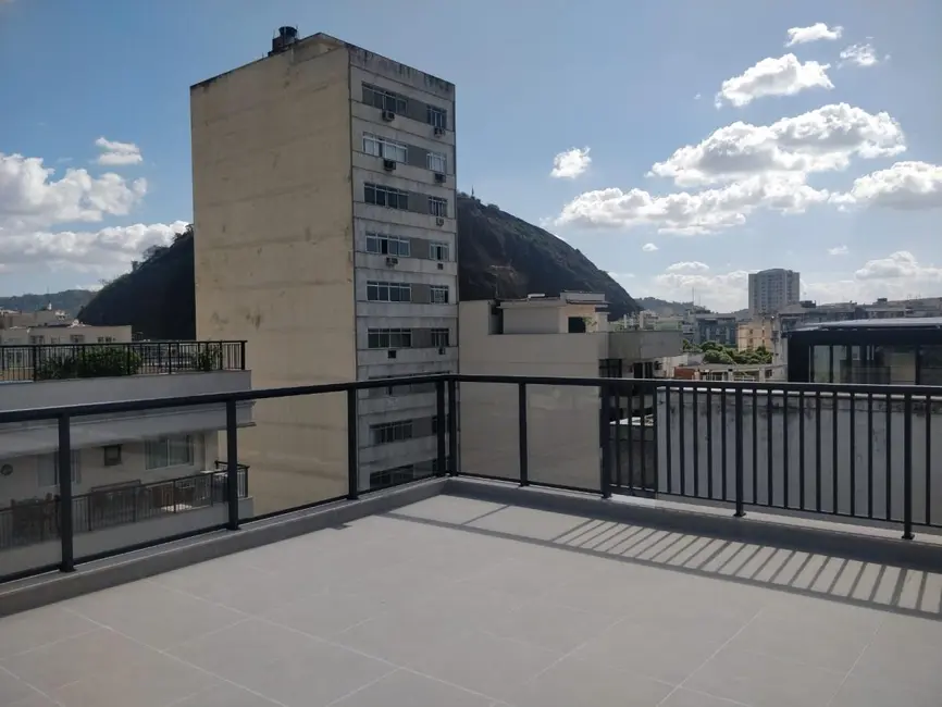 Cobertura com 4 quartos à venda, 221m2 em Rio De Janeiro - RJ - imagem 3 Foto 3 de Cobertura com 4 quartos à venda, 221m2 em Rio De Janeiro - RJ