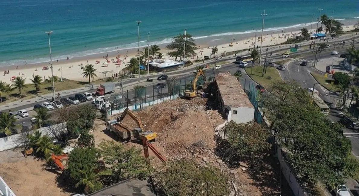 Apartamento com 3 quartos à venda, 207m2 em Rio De Janeiro - RJ - imagem 8 Foto 8 de Apartamento com 3 quartos à venda, 207m2 em Rio De Janeiro - RJ