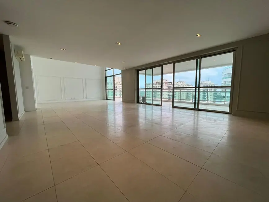 Foto 2 de Apartamento com 4 quartos à venda, 376m2 em Rio De Janeiro - RJ