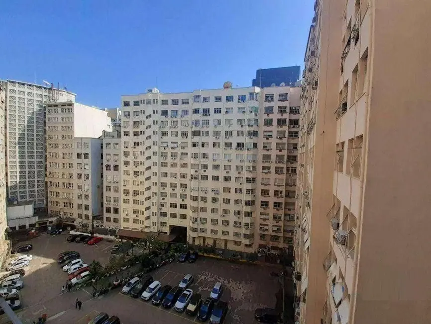 Sala Comercial à venda, 28m2 em Rio De Janeiro - RJ - imagem 1 Foto 1 de Sala Comercial à venda, 28m2 em Rio De Janeiro - RJ