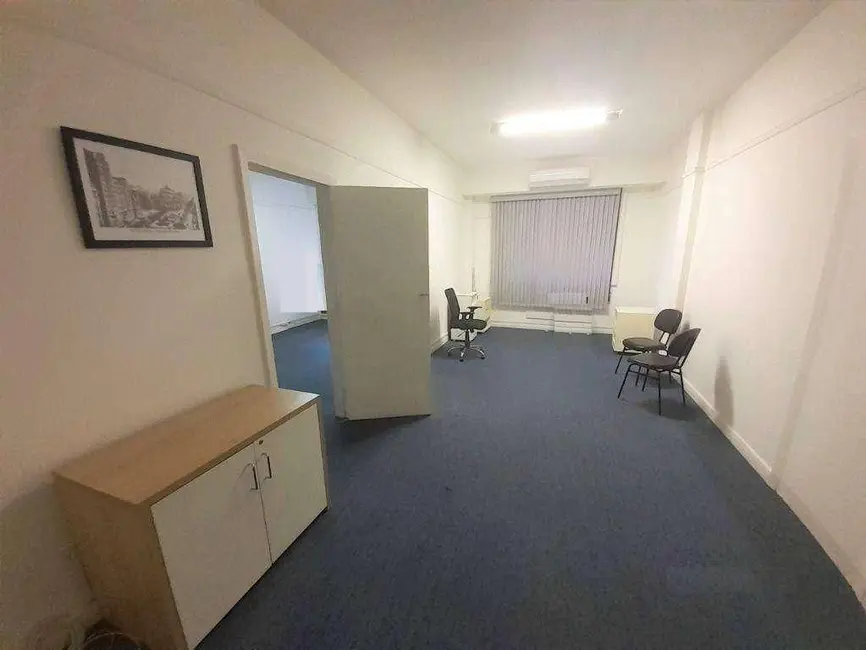 Sala Comercial à venda, 28m2 em Rio De Janeiro - RJ - imagem 3 Foto 3 de Sala Comercial à venda, 28m2 em Rio De Janeiro - RJ