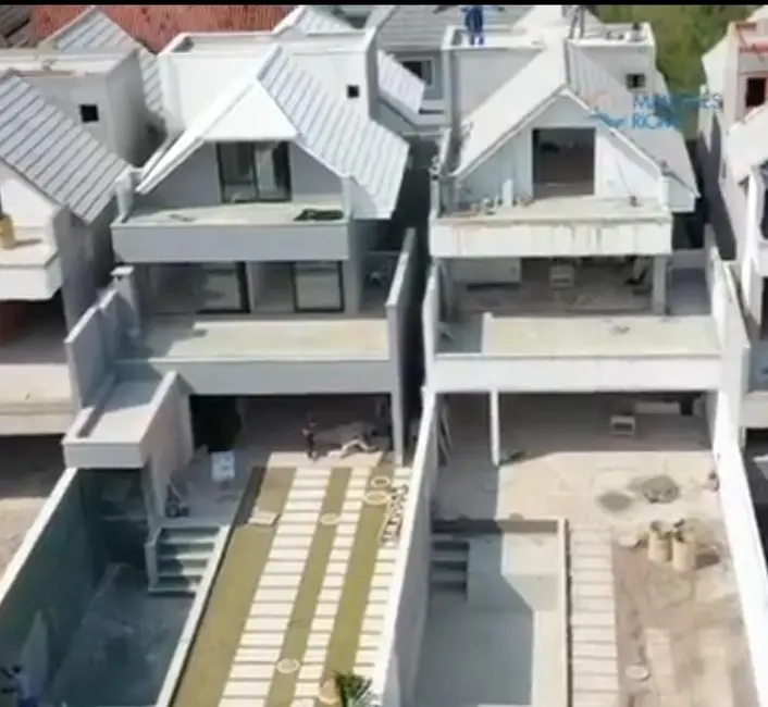 Casa de Condomínio com 5 quartos à venda, 448m2 em Rio De Janeiro - RJ - imagem 3 Foto 3 de Casa de Condomínio com 5 quartos à venda, 448m2 em Rio De Janeiro - RJ