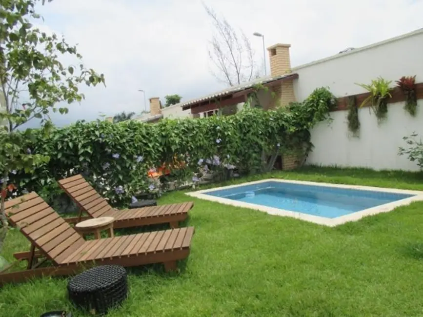 Foto 3 de Casa com 4 quartos à venda, 165m2 em Rio De Janeiro - RJ