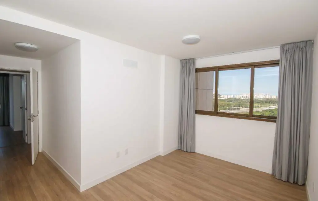 Apartamento com 3 quartos à venda, 131m2 em Rio De Janeiro - RJ - imagem 6 Foto 6 de Apartamento com 3 quartos à venda, 131m2 em Rio De Janeiro - RJ