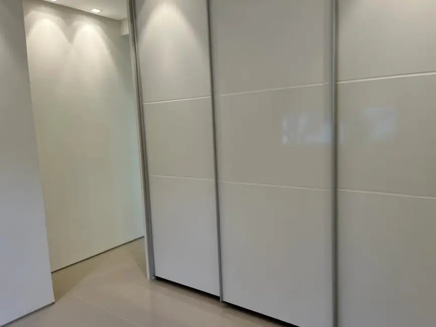 Casa de Condomínio com 4 quartos à venda, 290m2 em Rio De Janeiro - RJ - imagem 4 Foto 4 de Casa de Condomínio com 4 quartos à venda, 290m2 em Rio De Janeiro - RJ