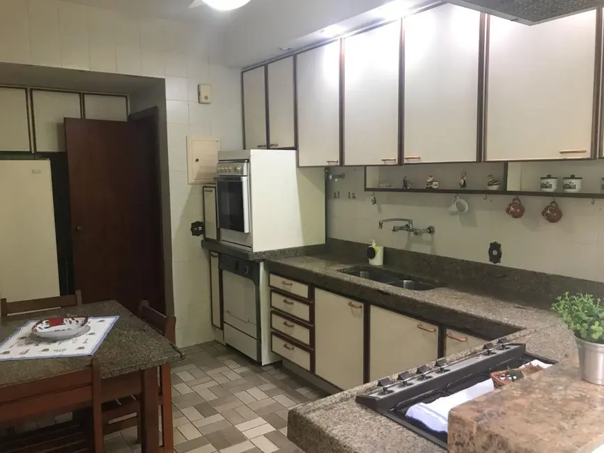 Foto 9 de Apartamento com 3 quartos à venda, 184m2 em Rio De Janeiro - RJ