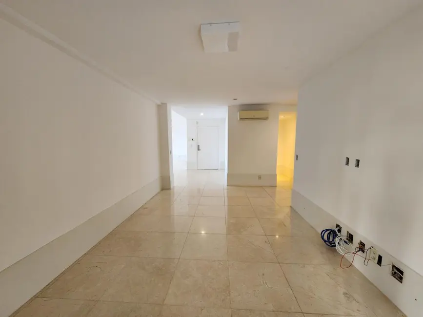 Foto 9 de Apartamento com 4 quartos à venda, 366m2 em Rio De Janeiro - RJ