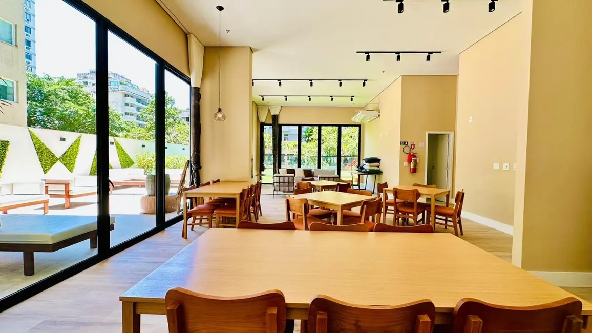 Foto 7 de Apartamento com 4 quartos à venda, 130m2 em Rio De Janeiro - RJ