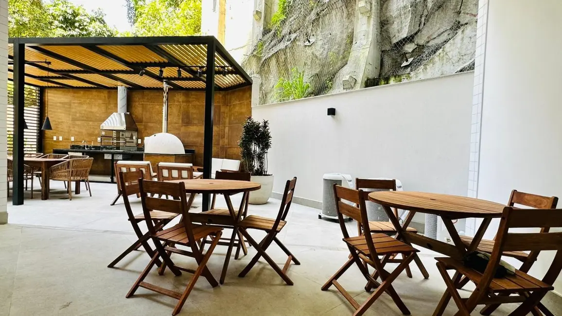 Foto 4 de Apartamento com 4 quartos à venda, 130m2 em Rio De Janeiro - RJ