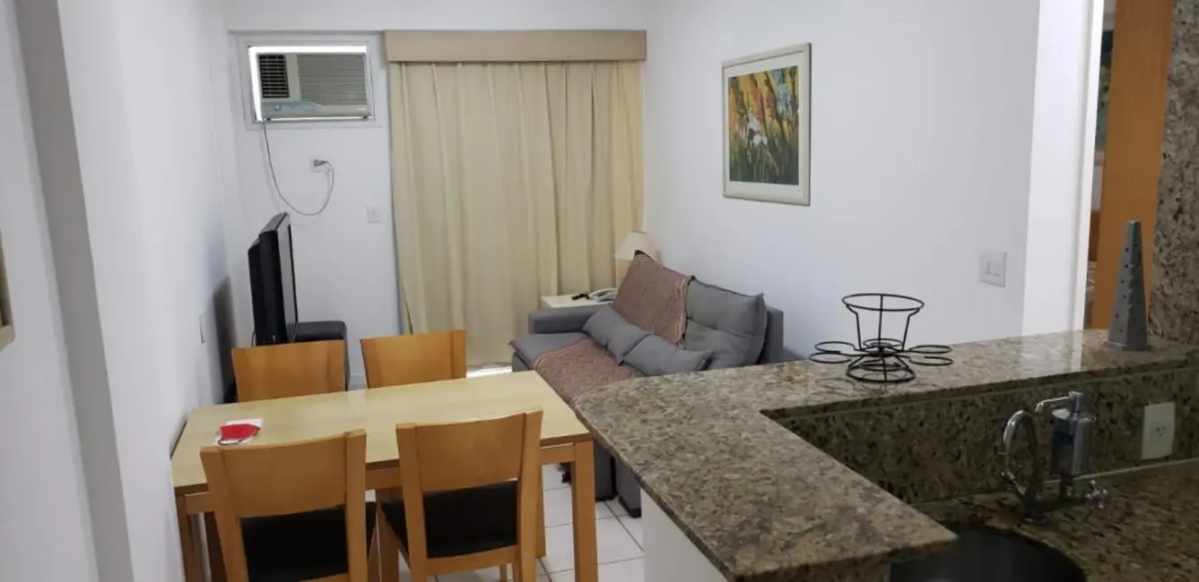 Foto 2 de Apartamento com 1 quarto à venda, 45m2 em Rio De Janeiro - RJ