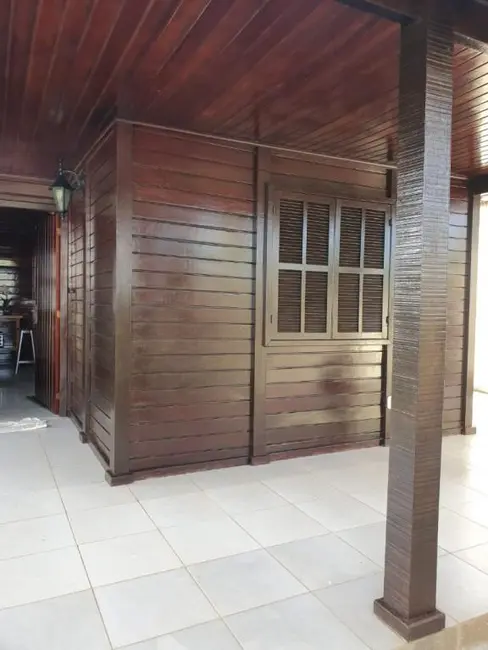 Casa de Condomínio com 4 quartos à venda, 250m2 em Marica - RJ - imagem 7 Foto 7 de Casa de Condomínio com 4 quartos à venda, 250m2 em Marica - RJ
