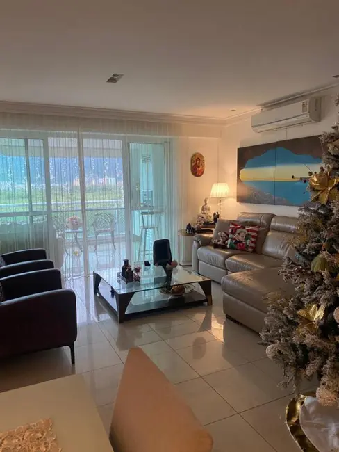 Foto 1 de Apartamento com 3 quartos à venda, 160m2 em Rio De Janeiro - RJ