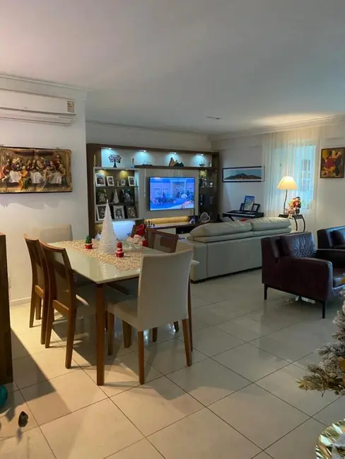 Foto 2 de Apartamento com 3 quartos à venda, 160m2 em Rio De Janeiro - RJ