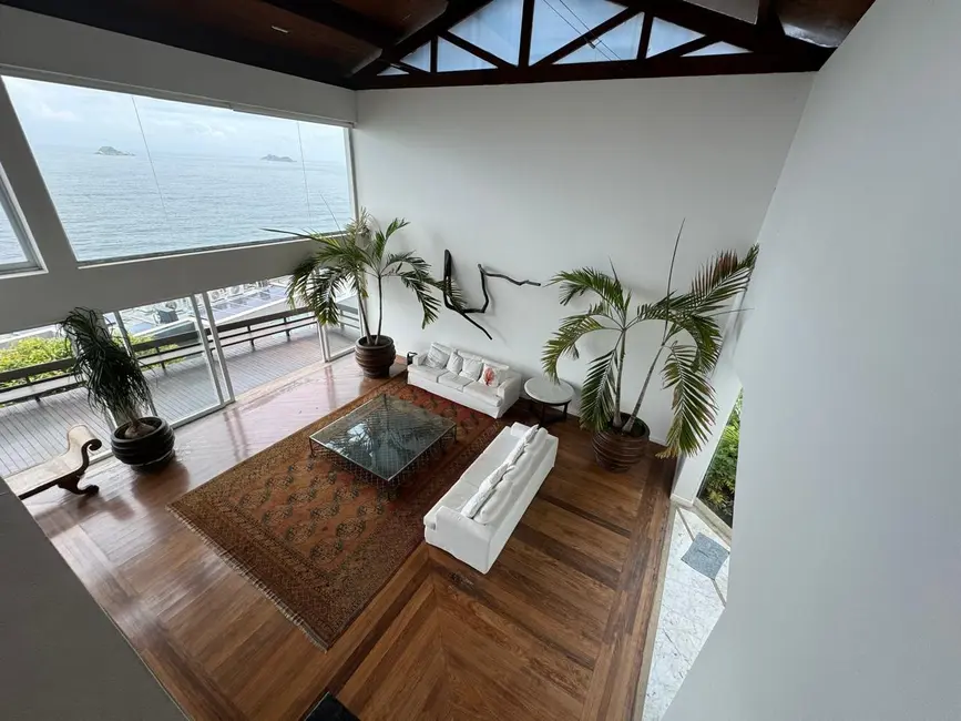 Foto 3 de Casa de Condomínio com 4 quartos à venda, 484m2 em Rio De Janeiro - RJ