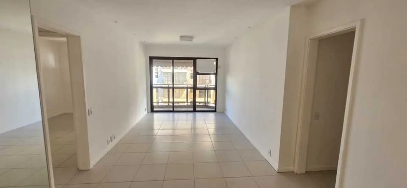 Foto 2 de Apartamento com 2 quartos à venda, 72m2 em Rio De Janeiro - RJ