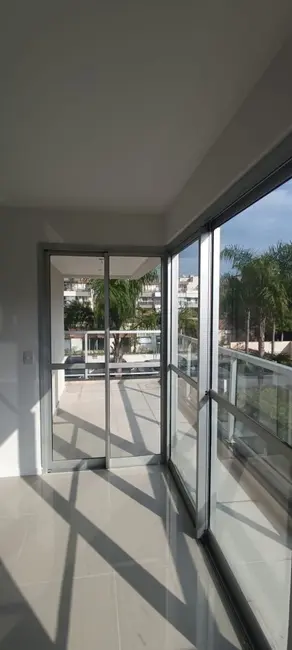 Casa de Condomínio com 4 quartos à venda, 306m2 em Rio De Janeiro - RJ - imagem 9 Foto 9 de Casa de Condomínio com 4 quartos à venda, 306m2 em Rio De Janeiro - RJ