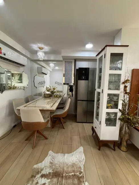 Apartamento com 2 quartos à venda, 71m2 em Rio De Janeiro - RJ - imagem 7 Foto 7 de Apartamento com 2 quartos à venda, 71m2 em Rio De Janeiro - RJ