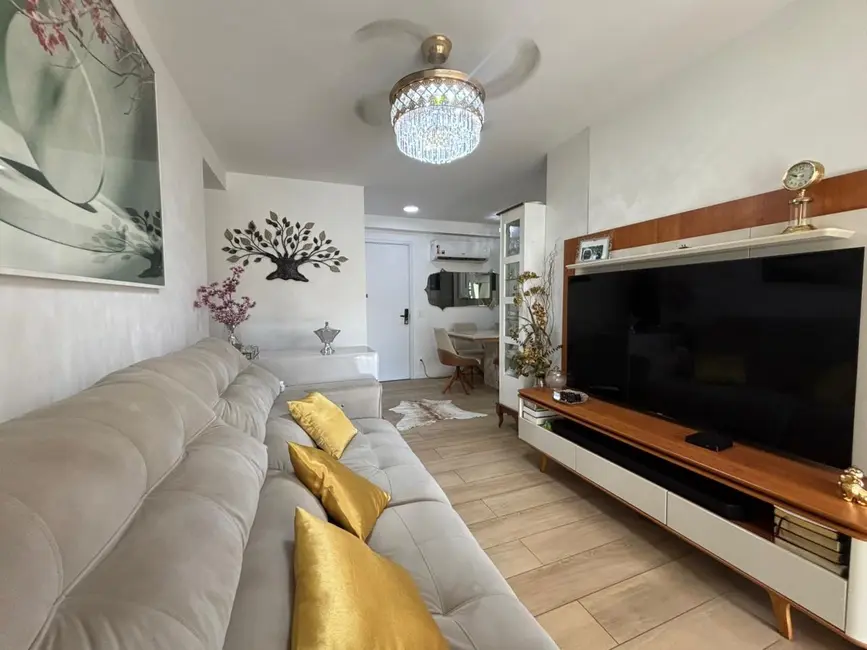 Apartamento com 2 quartos à venda, 71m2 em Rio De Janeiro - RJ - imagem 6 Foto 6 de Apartamento com 2 quartos à venda, 71m2 em Rio De Janeiro - RJ