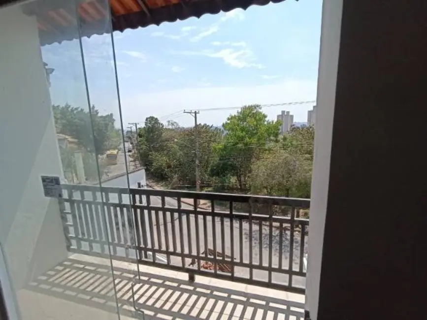 Casa com 3 quartos à venda, 245m2 em Cidade Jardim, Jundiai - SP - imagem 3 Foto 3 de Casa com 3 quartos à venda, 245m2 em Cidade Jardim, Jundiai - SP