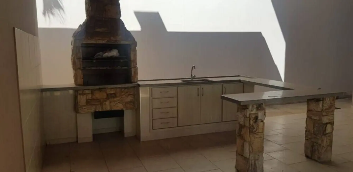 Foto 7 de Casa com 2 quartos para alugar, 390m2 em Jardim Dona Donata, Jundiai - SP