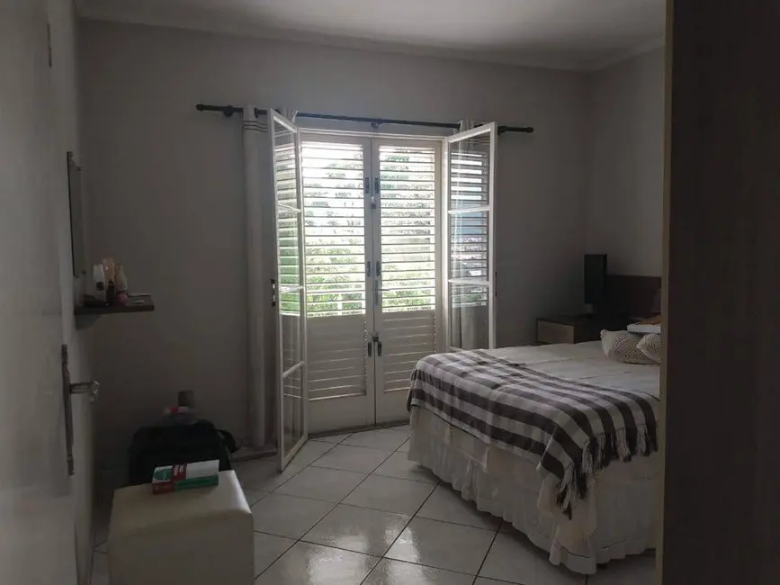 Foto 4 de Casa com 4 quartos para alugar, 537m2 em Jardim Merci I, Jundiai - SP