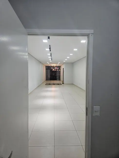 Sala Comercial à venda e para alugar, 130m2 em Vila Vianelo, Jundiai - SP - imagem 6 Foto 6 de Sala Comercial à venda e para alugar, 130m2 em Vila Vianelo, Jundiai - SP