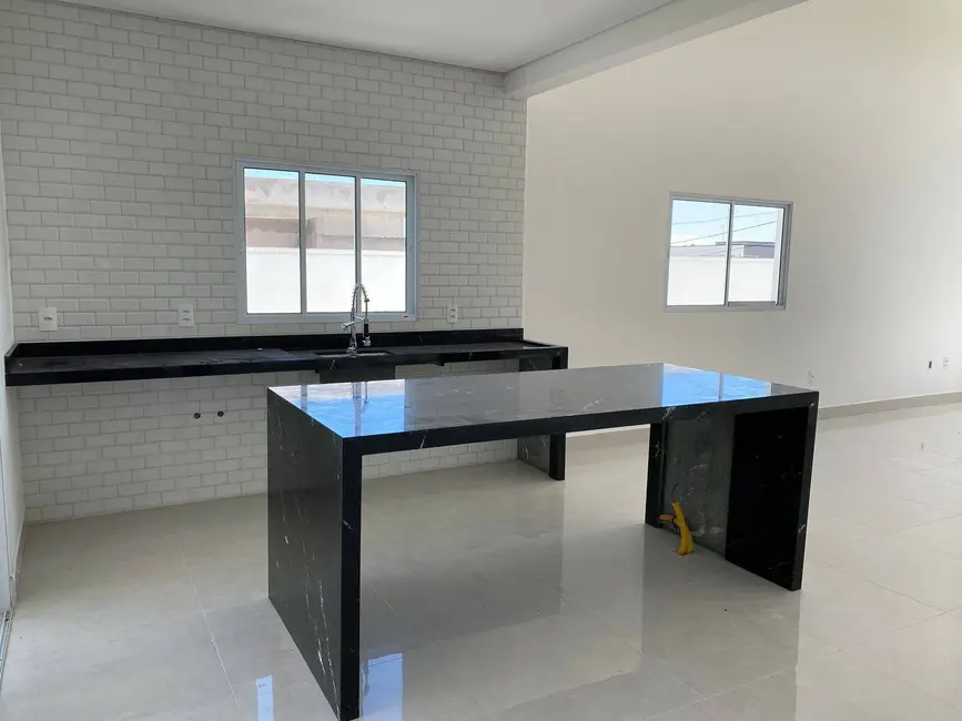 Foto 2 de Casa com 3 quartos à venda, 300m2 em Itupeva - SP