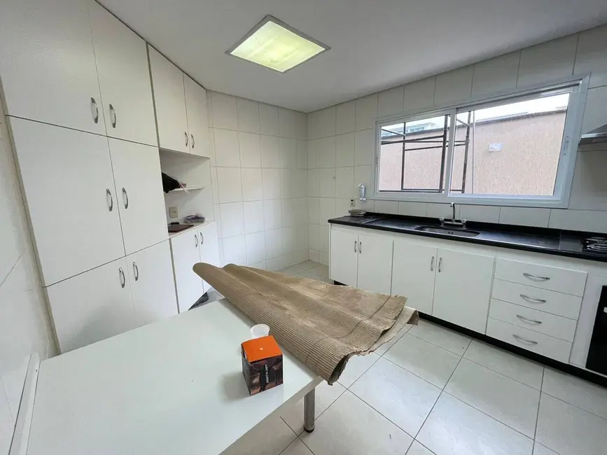 Casa de Condomínio com 3 quartos para alugar, 300m2 em Engordadouro, Jundiai - SP - imagem 6 Foto 6 de Casa de Condomínio com 3 quartos para alugar, 300m2 em Engordadouro, Jundiai - SP