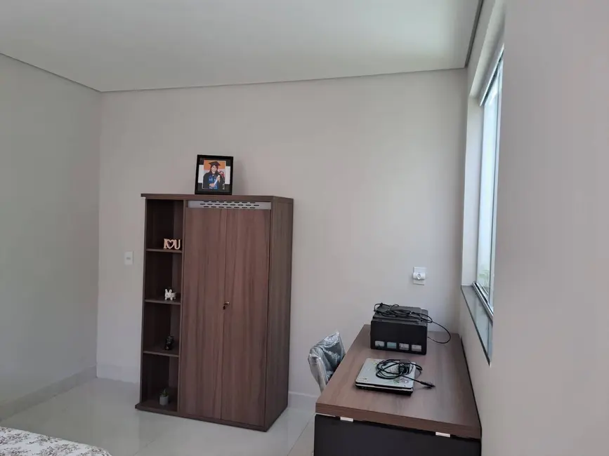 Casa com 3 quartos à venda, 262m2 em Vila Nova Medeiros, Jundiai - SP - imagem 4 Foto 4 de Casa com 3 quartos à venda, 262m2 em Vila Nova Medeiros, Jundiai - SP