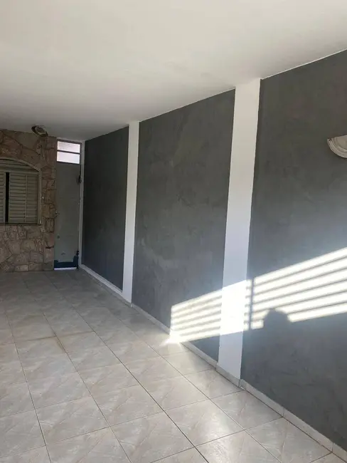 Foto 2 de Casa com 4 quartos à venda, 127m2 em Conjunto Residencial Iapi, Jundiai - SP