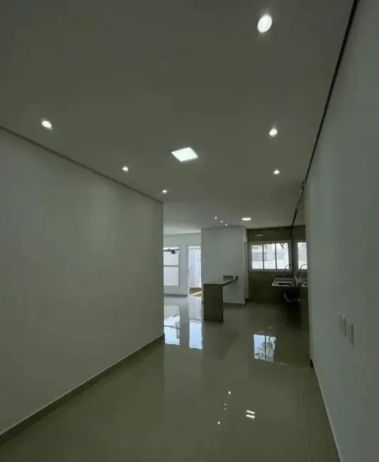 Casa com 3 quartos à venda, 151m2 em Jardim Marambaia, Jundiai - SP - imagem 3 Foto 3 de Casa com 3 quartos à venda, 151m2 em Jardim Marambaia, Jundiai - SP