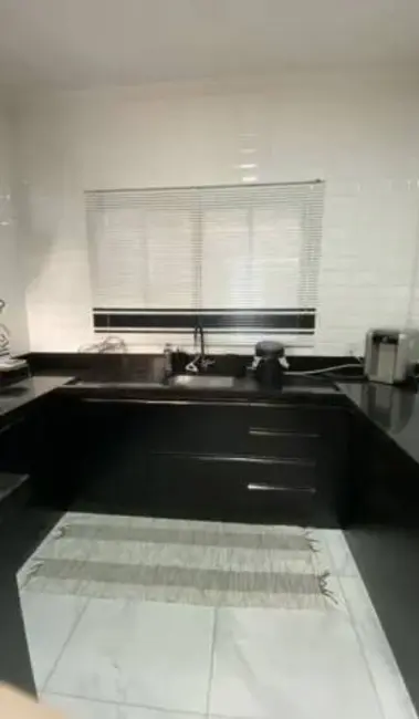 Casa com 2 quartos à venda, 108m2 em Jundiai - SP - imagem 2 Foto 2 de Casa com 2 quartos à venda, 108m2 em Jundiai - SP