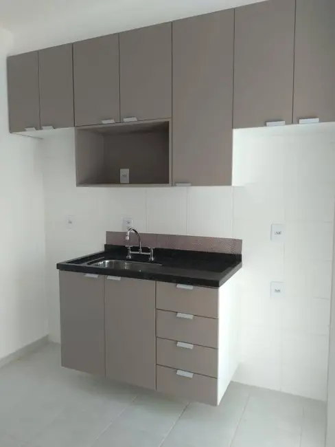 Foto 1 de Apartamento com 2 quartos à venda e para alugar, 51m2 em Vila Galvão, Jundiai - SP