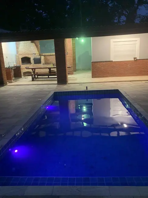 Foto 3 de Casa com 4 quartos para alugar, 550m2 em Jardim Merci I, Jundiai - SP