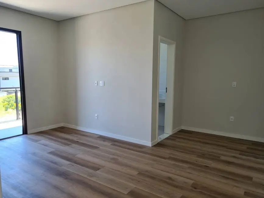 Casa de Condomínio com 3 quartos à venda, 212m2 em Jardim Ermida II, Jundiai - SP - imagem 6 Foto 6 de Casa de Condomínio com 3 quartos à venda, 212m2 em Jardim Ermida II, Jundiai - SP