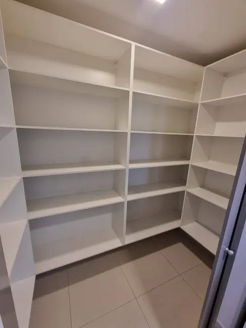 Foto 4 de Casa com 4 quartos à venda e para alugar, 385m2 em Jardim Merci I, Jundiai - SP