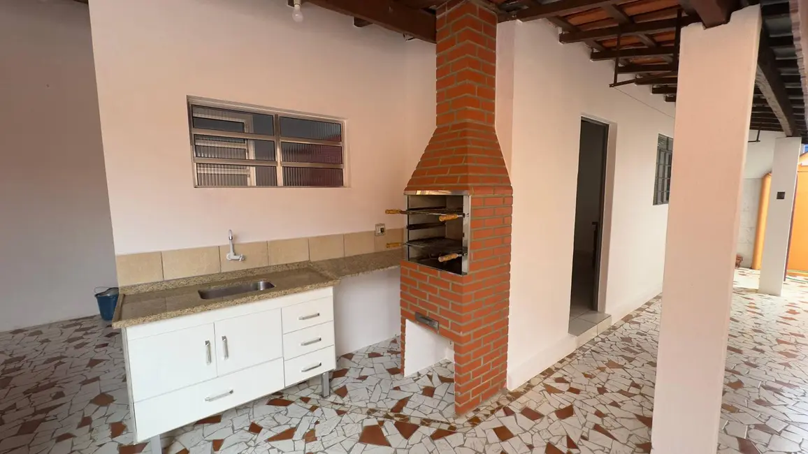 Casa com 2 quartos para alugar, 250m2 em Caxambu, Jundiai - SP - imagem 7 Foto 7 de Casa com 2 quartos para alugar, 250m2 em Caxambu, Jundiai - SP