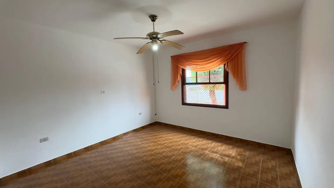 Casa com 2 quartos para alugar, 250m2 em Caxambu, Jundiai - SP - imagem 5 Foto 5 de Casa com 2 quartos para alugar, 250m2 em Caxambu, Jundiai - SP