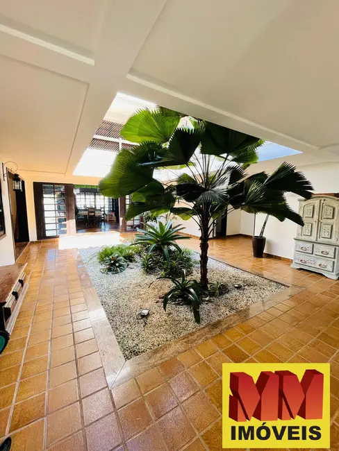 Casa de Condomínio com 8 quartos à venda, 556m2 em Centro, Cabo Frio - RJ - imagem 4 Foto 4 de Casa de Condomínio com 8 quartos à venda, 556m2 em Centro, Cabo Frio - RJ